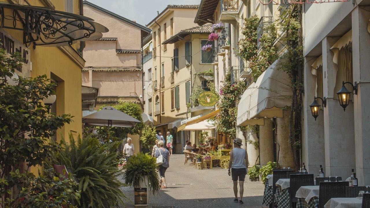 Hotel Du Lac Gardone Riviera Exterior photo